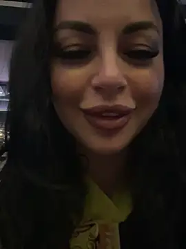 Chloe Ricci online show from December 11, 2024, 5:48 pm