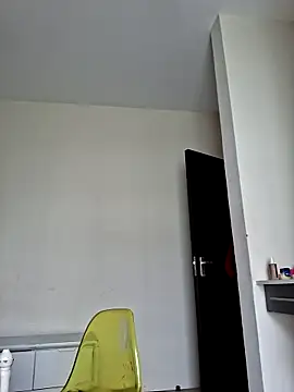 Snapshot of Kamdollie chatting on February 24, 2026, 7:09 am Kamdollie online show from February 24, 2026, 7:09 am