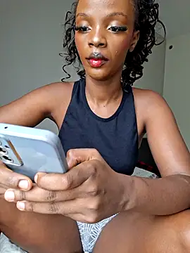 Snapshot of Kamdollie chatting on January 16, 2026, 5:44 am Kamdollie online show from January 16, 2026, 5:44 am