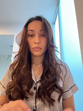 MichelleFerry  online show from April 24, 2026, 12:56 am