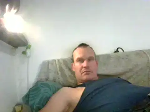 Snapshot of dlvis12 chatting on November 17, 2025, 6:45 pm dlvis12 online show from November 17, 2025, 6:45 pm