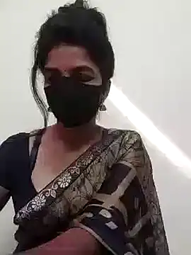 Snapshot of Shuttii_25 chatting on December 19, 2024, 6:12 am Shuttii 25 online show from December 19, 2024, 6:12 am