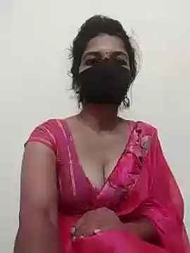 Snapshot of Shuttii_25 chatting on December 21, 2024, 4:41 am Shuttii 25 online show from December 21, 2024, 4:41 am