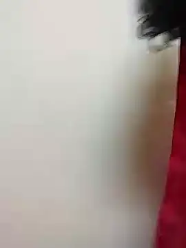 Snapshot of Shuttii_25 chatting on December 21, 2024, 7:56 am Shuttii 25 online show from December 21, 2024, 7:56 am