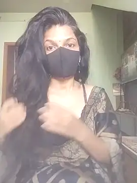 Snapshot of Shuttii_25 chatting on December 16, 2025, 5:55 am Shuttii 25 online show from December 16, 2025, 5:55 am