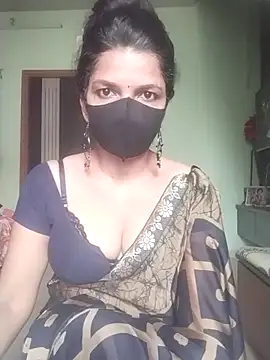 Snapshot of Shuttii_25 chatting on October 24, 2025, 5:50 am Shuttii 25 online show from October 24, 2025, 5:50 am