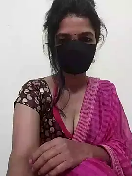 Snapshot of Shuttii_25 chatting on January 11, 2025, 4:06 am Shuttii 25 online show from January 11, 2025, 4:06 am