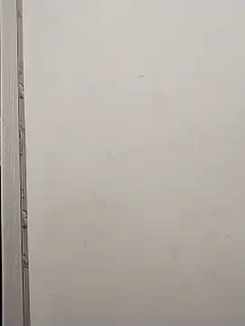 Snapshot of Shuttii_25 chatting on February 14, 2025, 6:34 am Shuttii 25 online show from February 14, 2025, 6:34 am