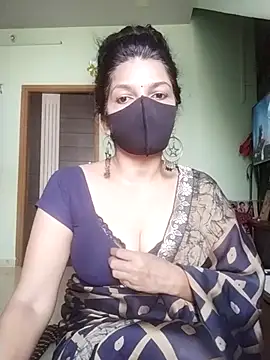 Snapshot of Shuttii_25 chatting on October 13, 2025, 5:09 am Shuttii 25 online show from October 13, 2025, 5:09 am