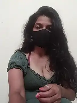 Snapshot of Shuttii_25 chatting on January 12, 2025, 8:46 am Shuttii 25 online show from January 12, 2025, 8:46 am