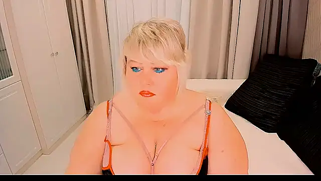 BIGTITSBBW online show from September 29, 2025, 6:24 pm