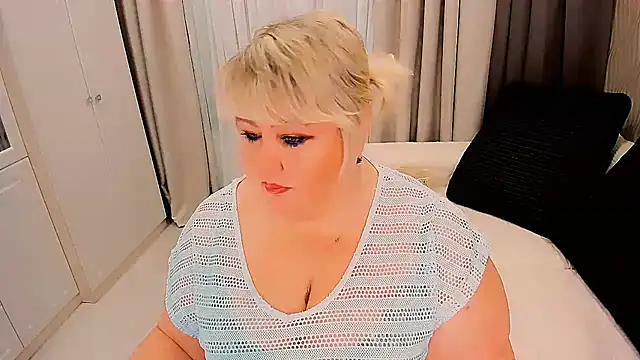 BIGTITSBBW online show from November 24, 2025, 7:14 pm