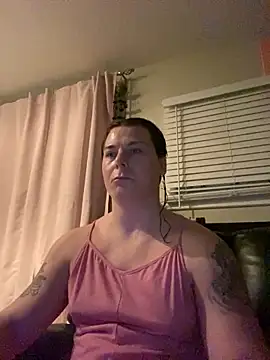 Snapshot of KevieWantsABoobJob chatting on January 14, 2025, 12:33 am KevieWantsABoobJob online show from January 14, 2025, 12:33 am