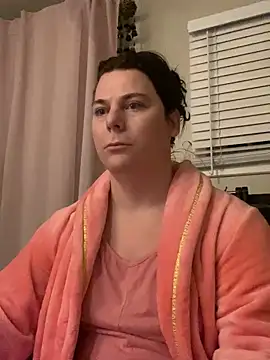 Snapshot of KevieWantsABoobJob chatting on January 14, 2025, 11:10 am KevieWantsABoobJob online show from January 14, 2025, 11:10 am