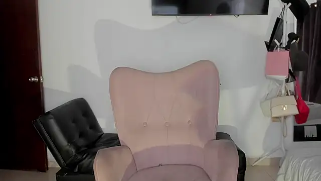 Snapshot of selene_king2 chatting on February 14, 2026, 4:18 pm selene king2 online show from February 14, 2026, 4:18 pm