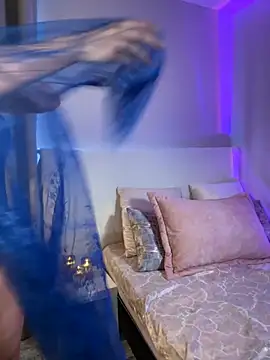 Snapshot of AnnaCastillo_ chatting on November 4, 2025, 10:02 pm AnnaCastillo online show from November 4, 2025, 10:02 pm