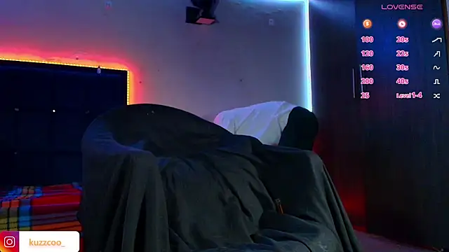 kuzzcoo online show from February 16, 2026, 11:35 pm