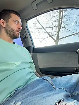 ElChapoGuzman95 online show from March 8, 2026, 7:33 am