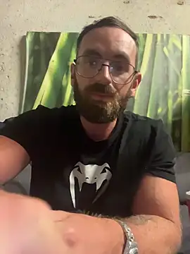 Snapshot of sexyeyeblue chatting on June 3, 2026, 9:19 pm sexyeyeblue online show from June 3, 2026, 9:19 pm