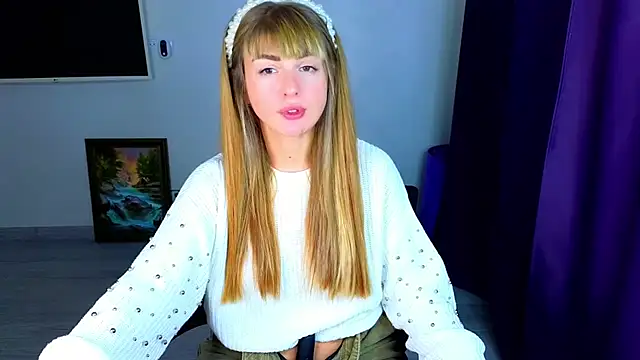 Snapshot of _comefeelme_ chatting on November 17, 2025, 11:25 am comefeelme online show from November 17, 2025, 11:25 am