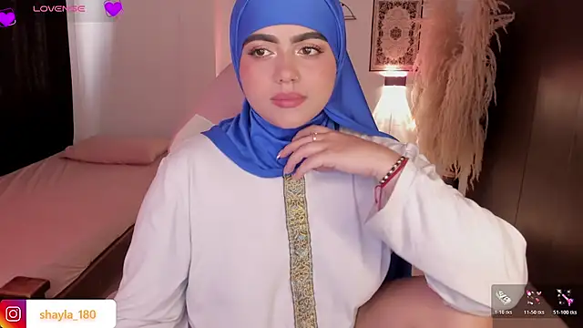 shayla 18 online show from February 11, 2026, 8:20 pm