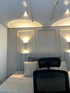 Snapshot of Miss_blue69 chatting on November 26, 2025, 1:38 am Miss blue69 online show from November 26, 2025, 1:38 am