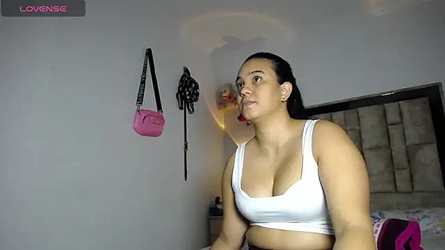 tiffany  pink online show from November 20, 2025, 10:20 pm