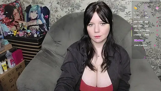 Snapshot of Nanachi_slime chatting on November 5, 2025, 10:24 pm Nanachi slime online show from November 5, 2025, 10:24 pm