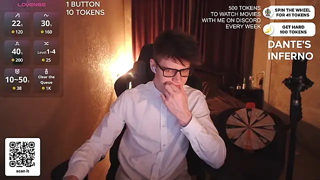 Snapshot of dantebigboi300 chatting on March 19, 2025, 6:23 pm dantebigboi300 online show from March 19, 2025, 6:23 pm