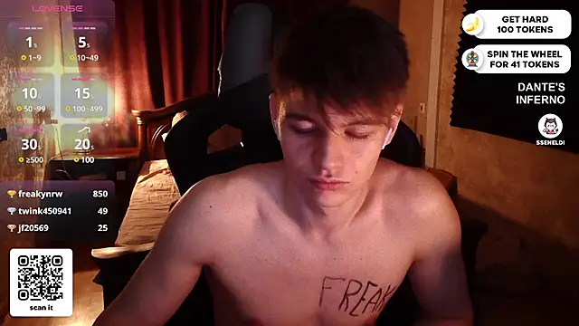 Snapshot of dantebigboi300 chatting on March 12, 2025, 11:33 pm dantebigboi300 online show from March 12, 2025, 11:33 pm