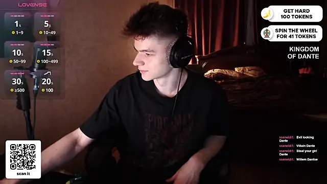 Snapshot of dantebigboi300 chatting on February 24, 2025, 6:58 pm dantebigboi300 online show from February 24, 2025, 6:58 pm