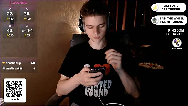 Snapshot of dantebigboi300 chatting on February 20, 2025, 11:21 pm dantebigboi300 online show from February 20, 2025, 11:21 pm