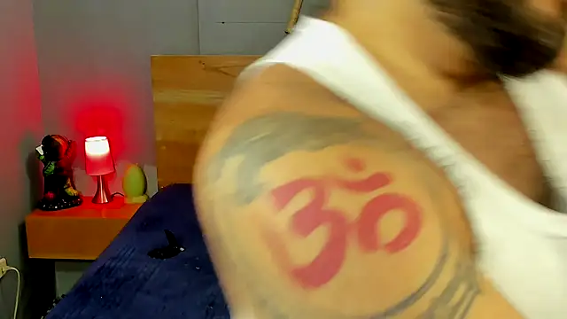 Snapshot of Prometeo-grizzly chatting on November 16, 2025, 7:24 am Prometeo-grizzly online show from November 16, 2025, 7:24 am