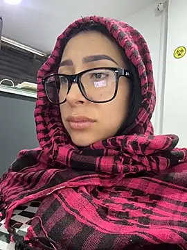  alabina  online show from April 3, 2026, 3:18 pm