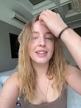 Snapshot of Nura_n_Sarah chatting on November 23, 2025, 5:17 am Nura n Sarah online show from November 23, 2025, 5:17 am