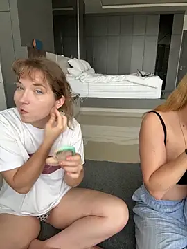 Snapshot of Nura_n_Sarah chatting on November 8, 2025, 12:14 am Nura n Sarah online show from November 8, 2025, 12:14 am