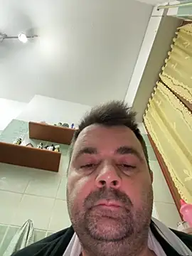 h4cAlex online show from November 5, 2025, 8:45 pm