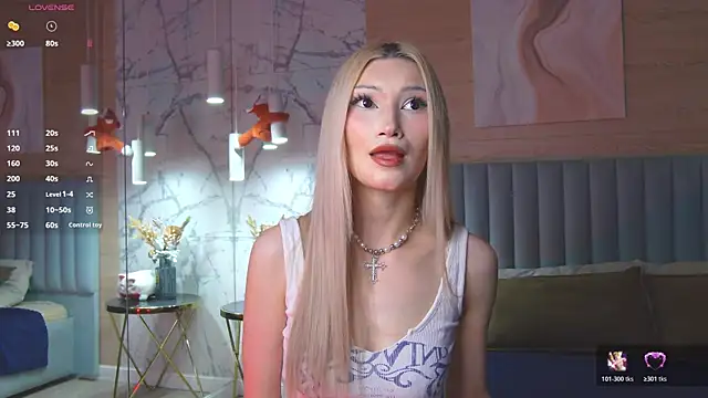 Snapshot of CarolReeves chatting on October 24, 2025, 6:12 am CarolReeves online show from October 24, 2025, 6:12 am