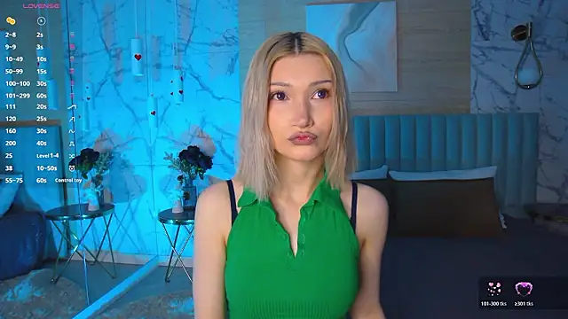 Snapshot of CarolReeves chatting on February 24, 2026, 4:52 pm CarolReeves online show from February 24, 2026, 4:52 pm