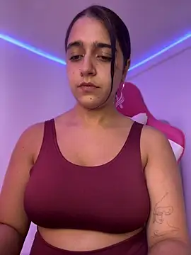 Alicia Ruiz online show from March 5, 2026, 7:32 pm