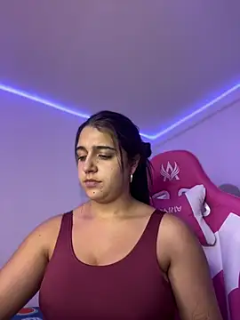 Snapshot of Alicia_Ruiz chatting on February 9, 2026, 6:06 pm Alicia Ruiz online show from February 9, 2026, 6:06 pm