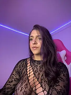 Snapshot of Alicia_Ruiz chatting on April 21, 2026, 8:04 pm Alicia Ruiz online show from April 21, 2026, 8:04 pm