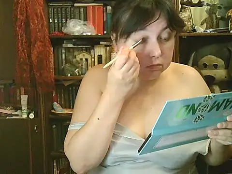 CarrieQPeach online show from October 18, 2025, 7:27 pm