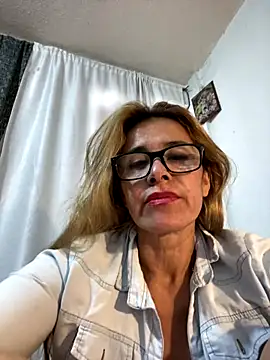 Snapshot of SahoryHorny chatting on December 2, 2025, 4:30 pm SahoryHorny online show from December 2, 2025, 4:30 pm