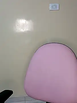 Snapshot of nammy__dirtyhott chatting on November 5, 2025, 1:36 pm nammy dirtyhott online show from November 5, 2025, 1:36 pm