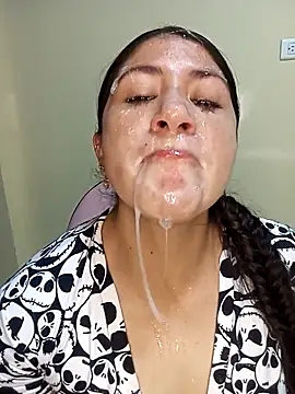 Snapshot of nammy__dirtyhott chatting on October 29, 2025, 3:11 pm nammy dirtyhott online show from October 29, 2025, 3:11 pm