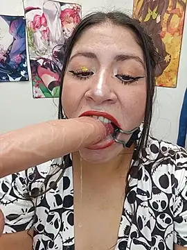 nammy  dirtyhott online show from July 15, 2026, 12:45 pm