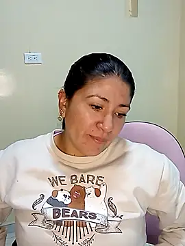 Snapshot of nammy__dirtyhott chatting on November 10, 2025, 1:27 pm nammy dirtyhott online show from November 10, 2025, 1:27 pm