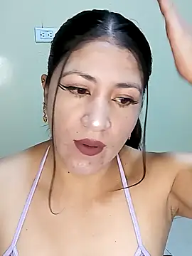 Snapshot of nammy__dirtyhott chatting on November 12, 2025, 1:37 pm nammy dirtyhott online show from November 12, 2025, 1:37 pm