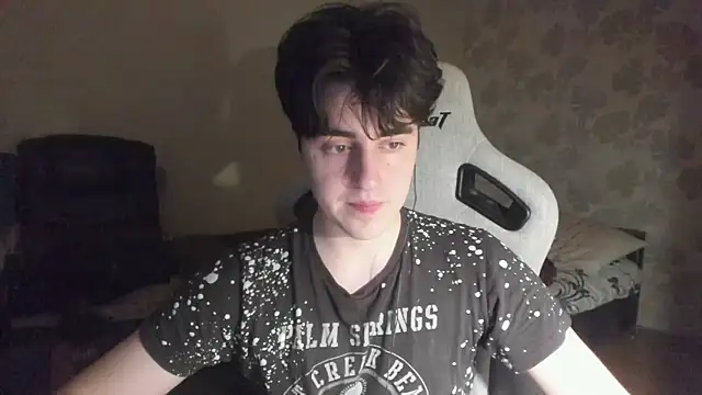 Knuckles17 online show from June 13, 2026, 11:02 pm